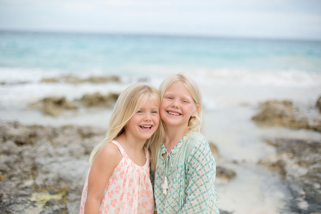 bumsted-family-session-grape-bay-beach-bermuda-10