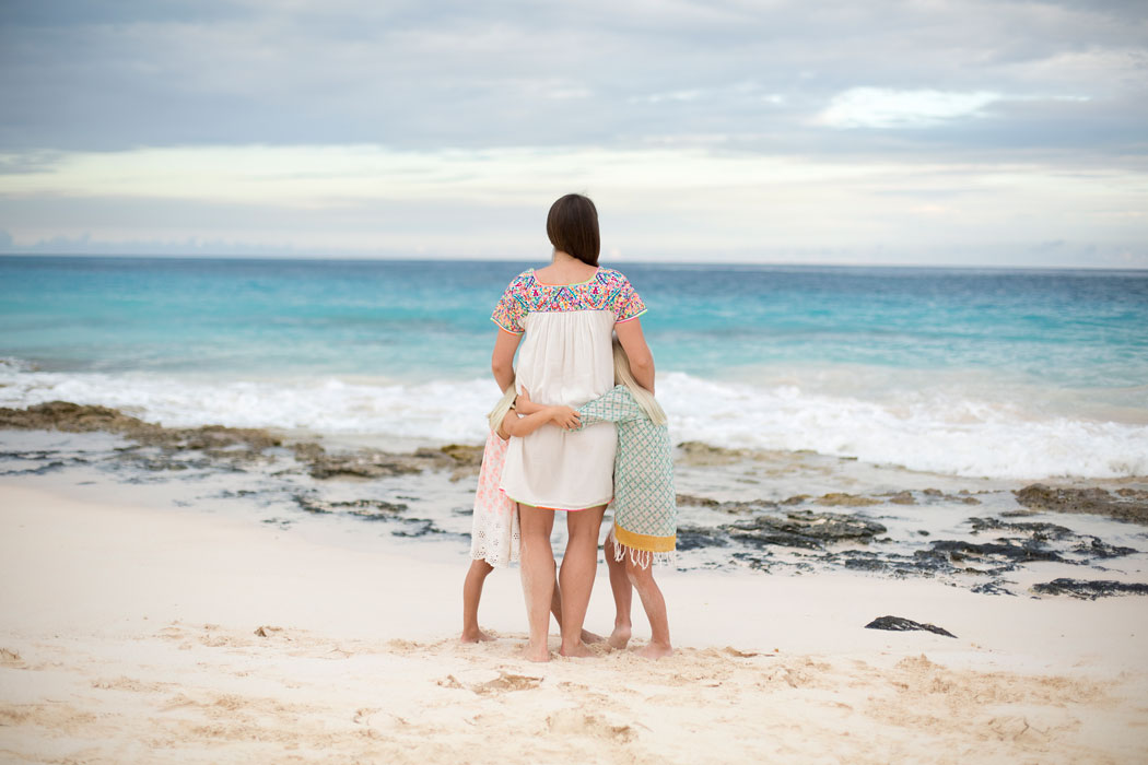 bumsted-family-session-grape-bay-beach-bermuda-25