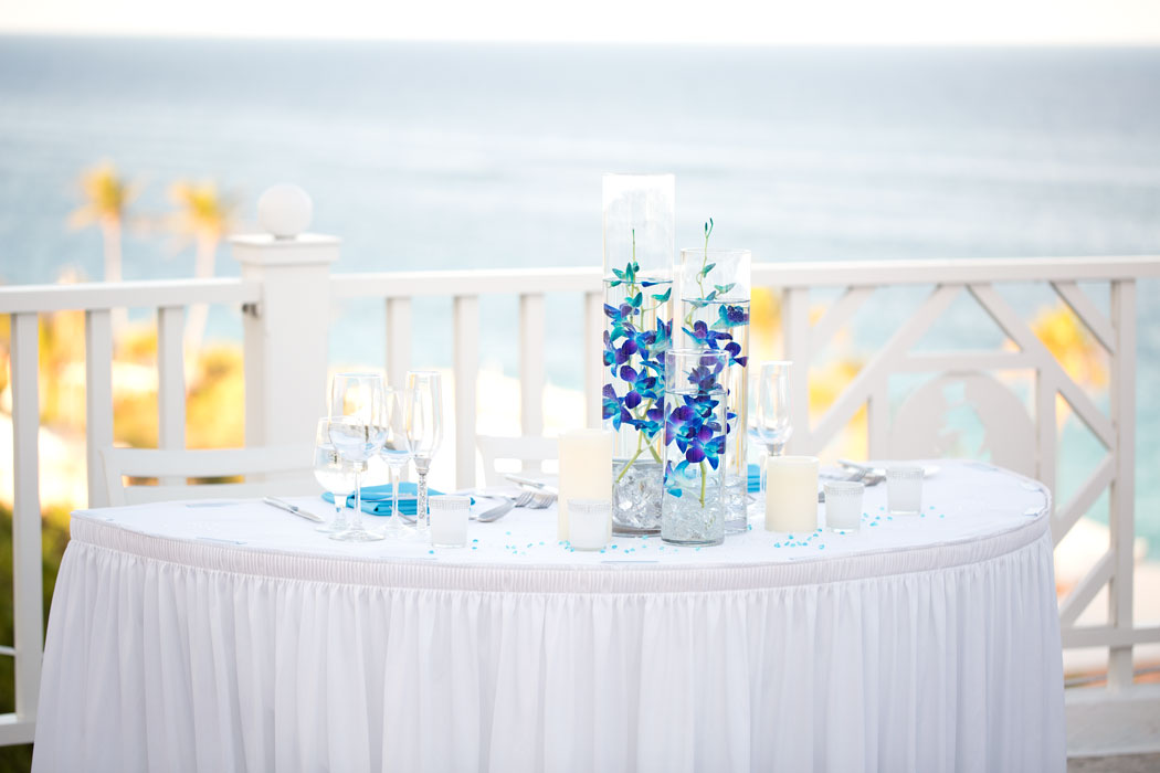 carlos-jaclyn-elbow-beach-bermuda-destination-wedding-34