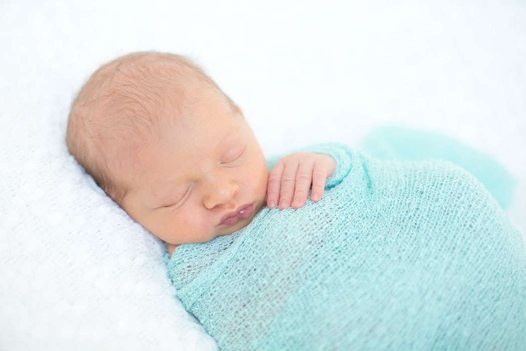 motherhood-collective-coral-teal-newborn-session-baby-thea-12