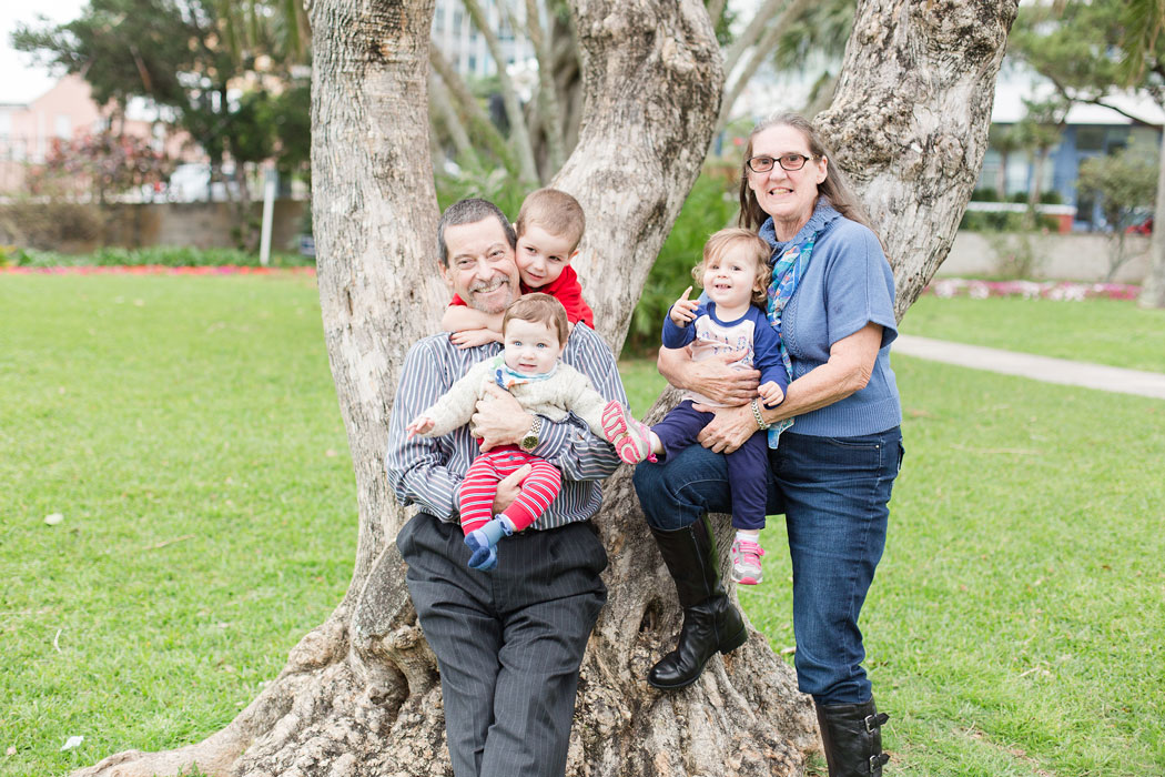 victoria-park-bermuda-llewellyn-family-session-004