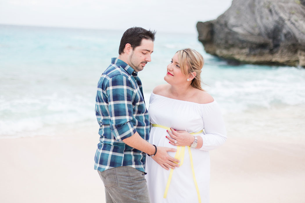 stonehole-bay-bermuda-andrea-bobby-maternity-006