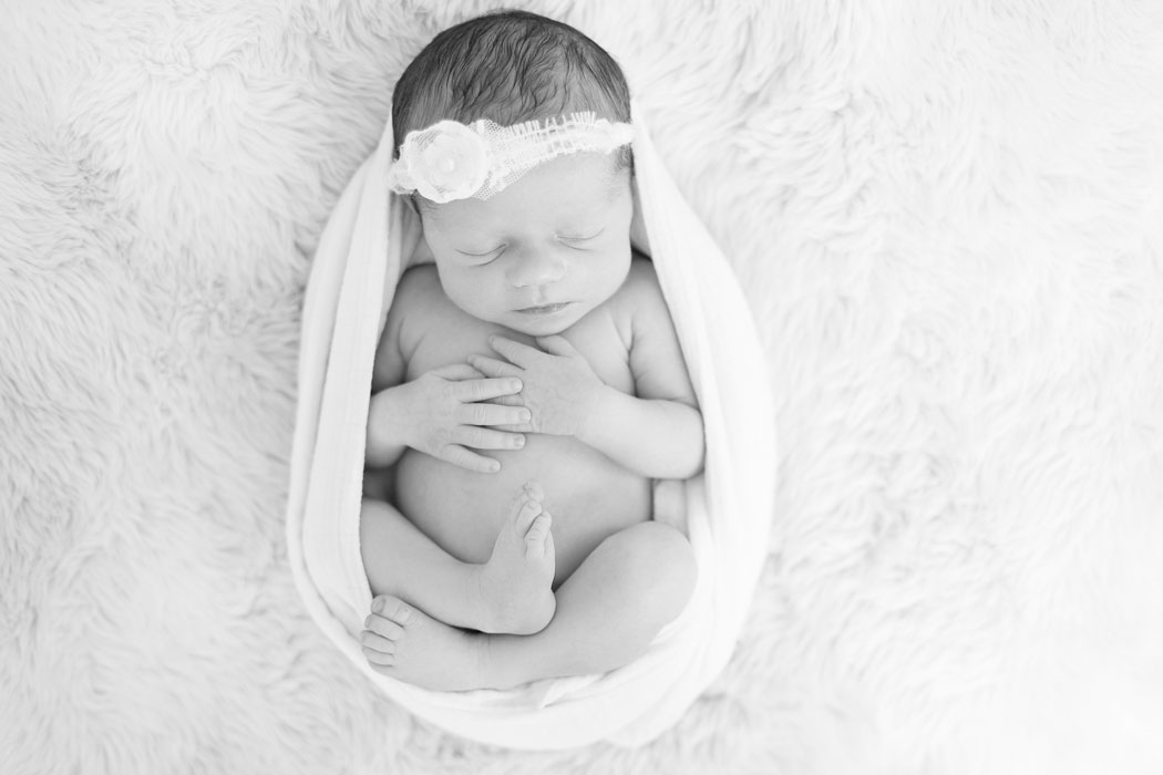 baby-sienna-bermuda-newborn-session-0017