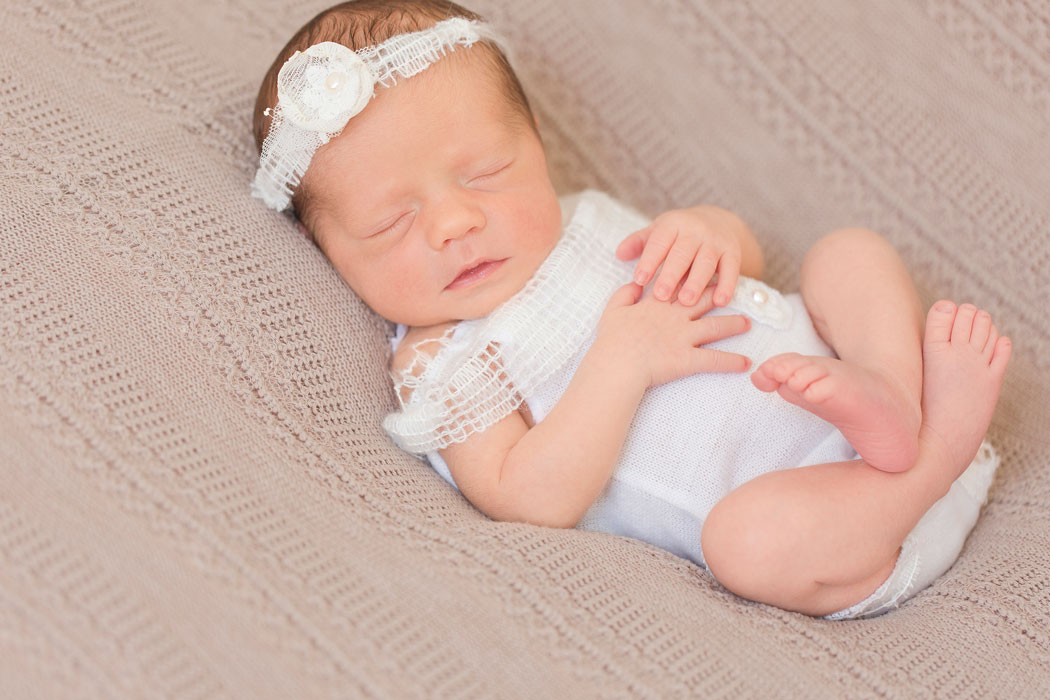 baby-sienna-bermuda-newborn-session-0025