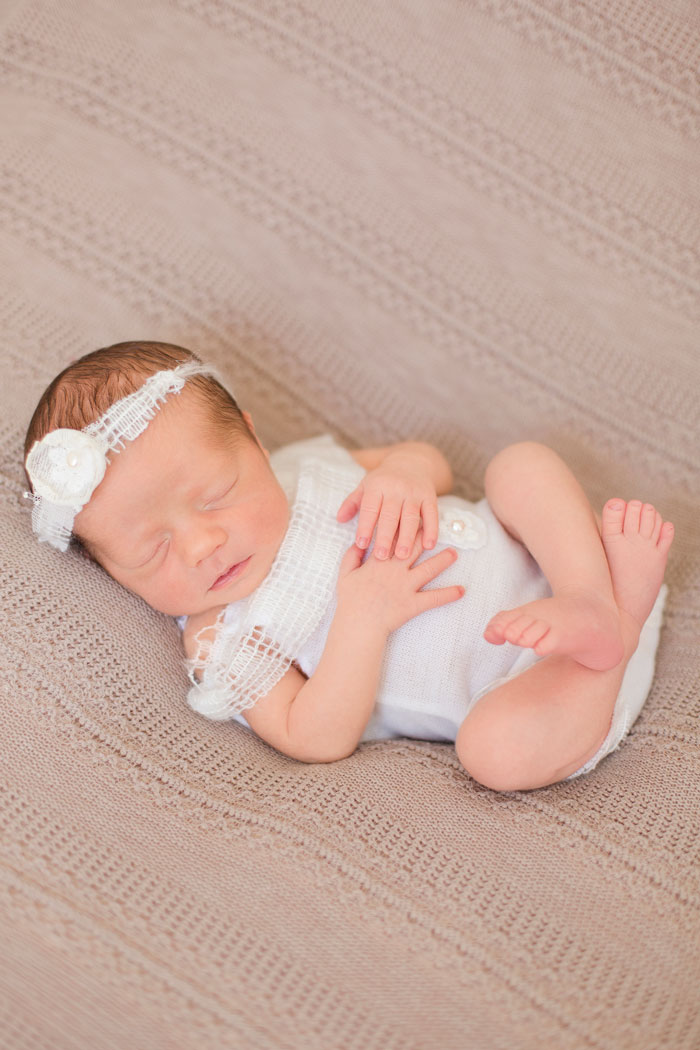 baby-sienna-bermuda-newborn-session-0030