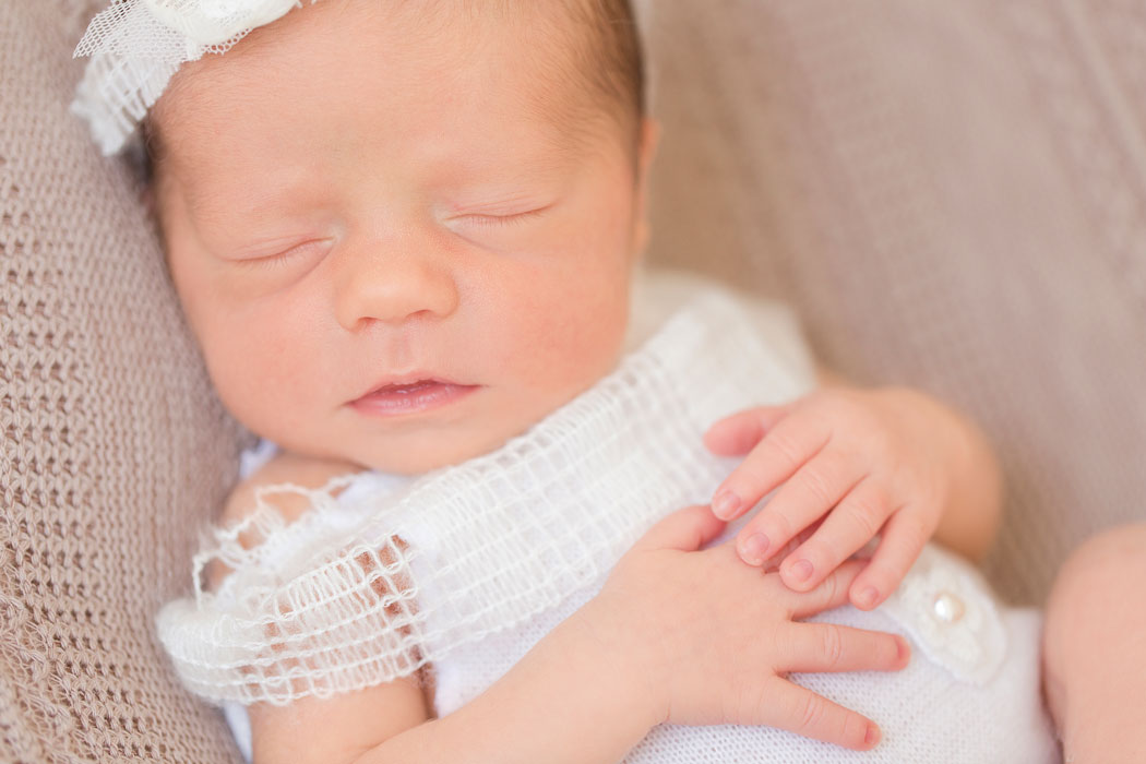 baby-sienna-bermuda-newborn-session-0031