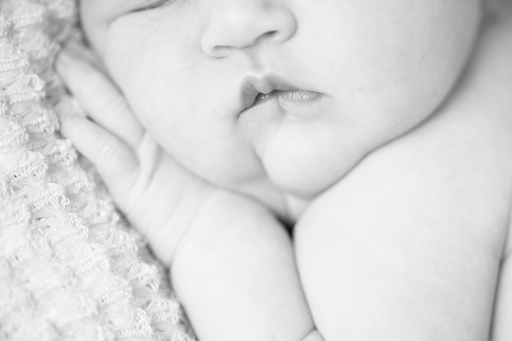 baby-tessa-bermuda-newborn-session-0021