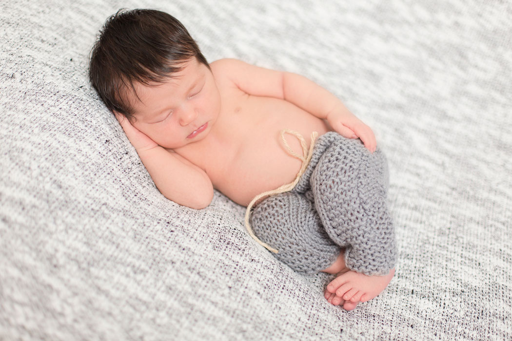 baby-valentino-bermuda-newborn-session-006