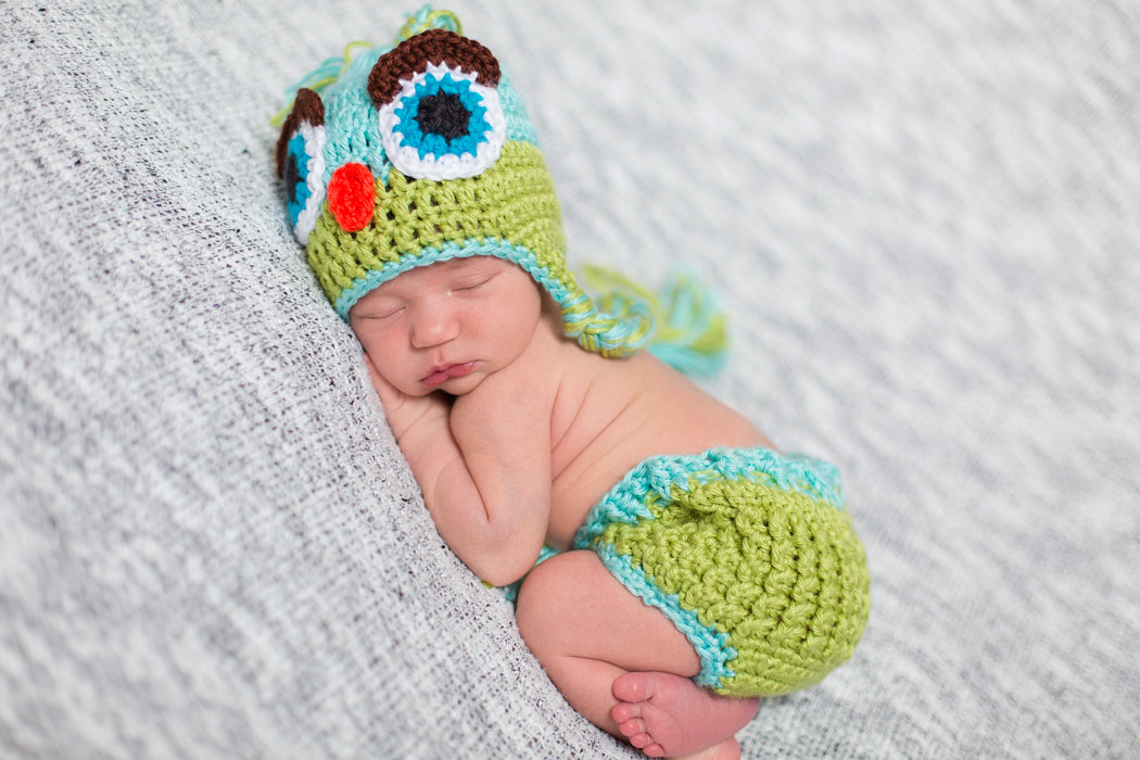 baby-valentino-bermuda-newborn-session-009