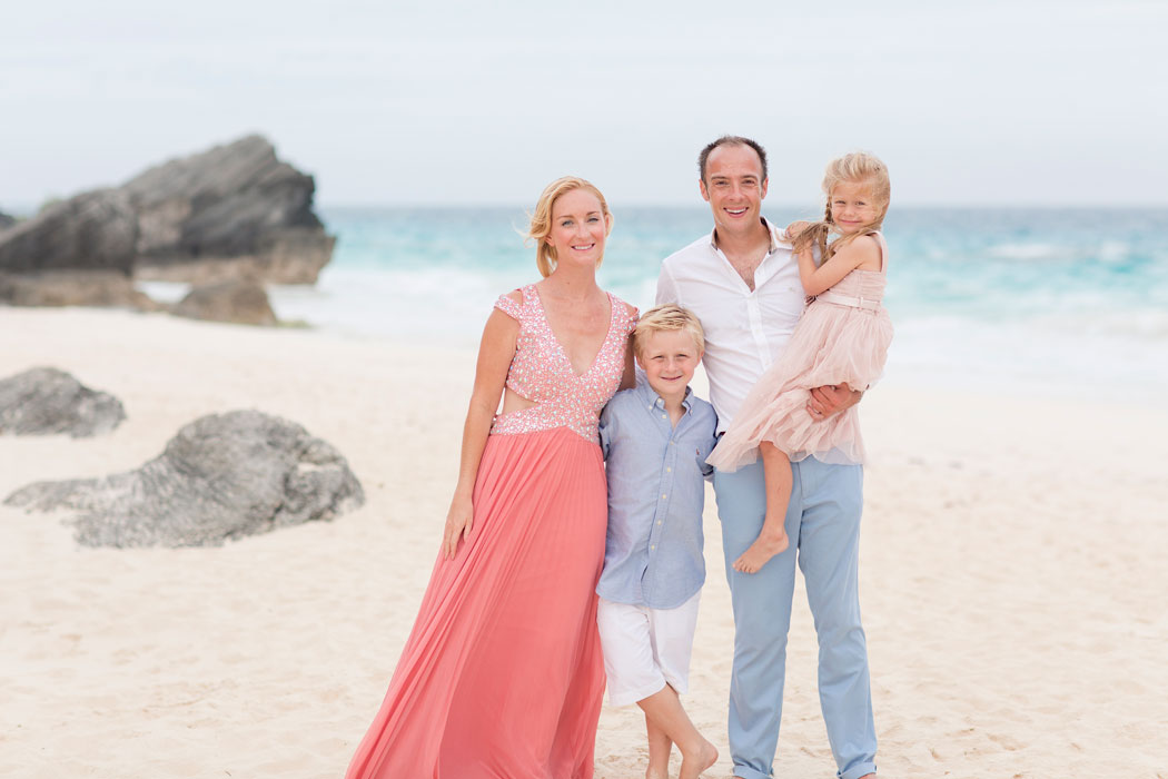 stonehole-bay-bermuda-ashley-family-vintage-picnic-0026