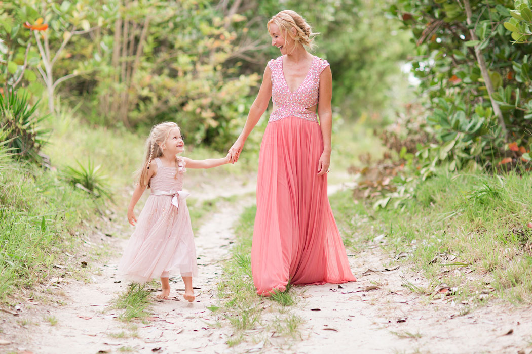 stonehole-bay-bermuda-ashley-family-vintage-picnic-008