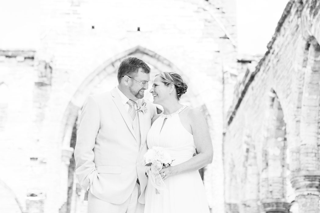 UNFINISHED-CHURCH-BEACH-WEDDING-BERMUDA-SARAH-E-PHOTO-0018