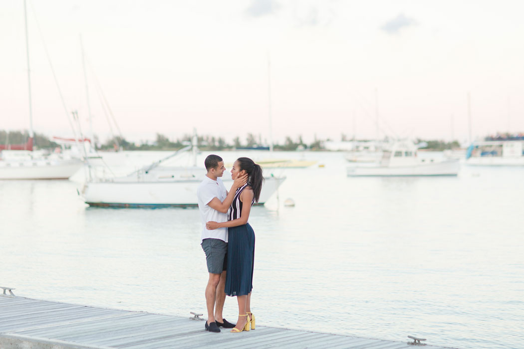 A-Cambridge-Beaches-Navy-and-Yellow-Engagement-Session-by-Sarah-E-Photography_008