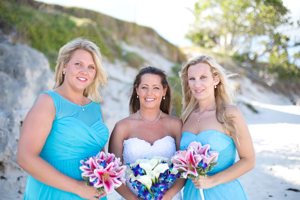 carlos-jaclyn-elbow-beach-bermuda-destination-wedding-19