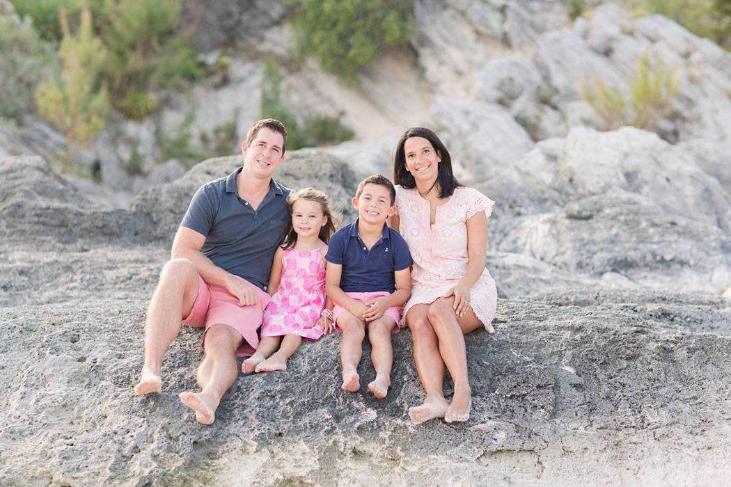 stonehole-bay-bermuda-stier-family-session-0013