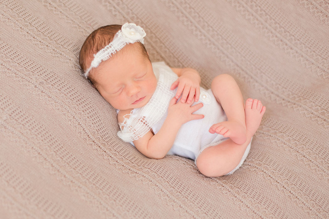 baby-sienna-bermuda-newborn-session-0022