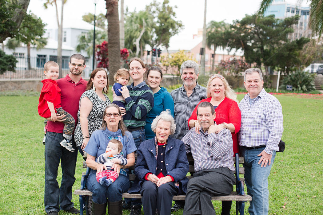 victoria-park-bermuda-llewellyn-family-session-0010