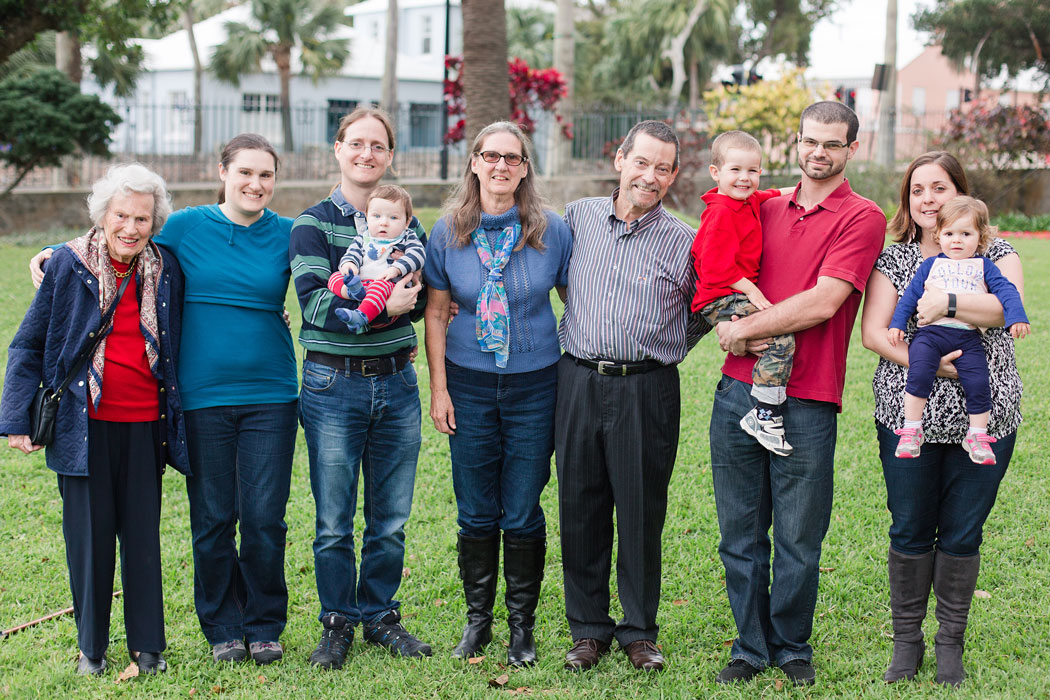victoria-park-bermuda-llewellyn-family-session-0024