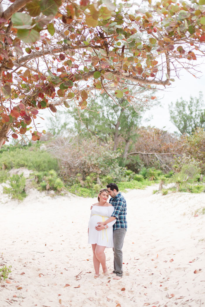 stonehole-bay-bermuda-andrea-bobby-maternity-0023