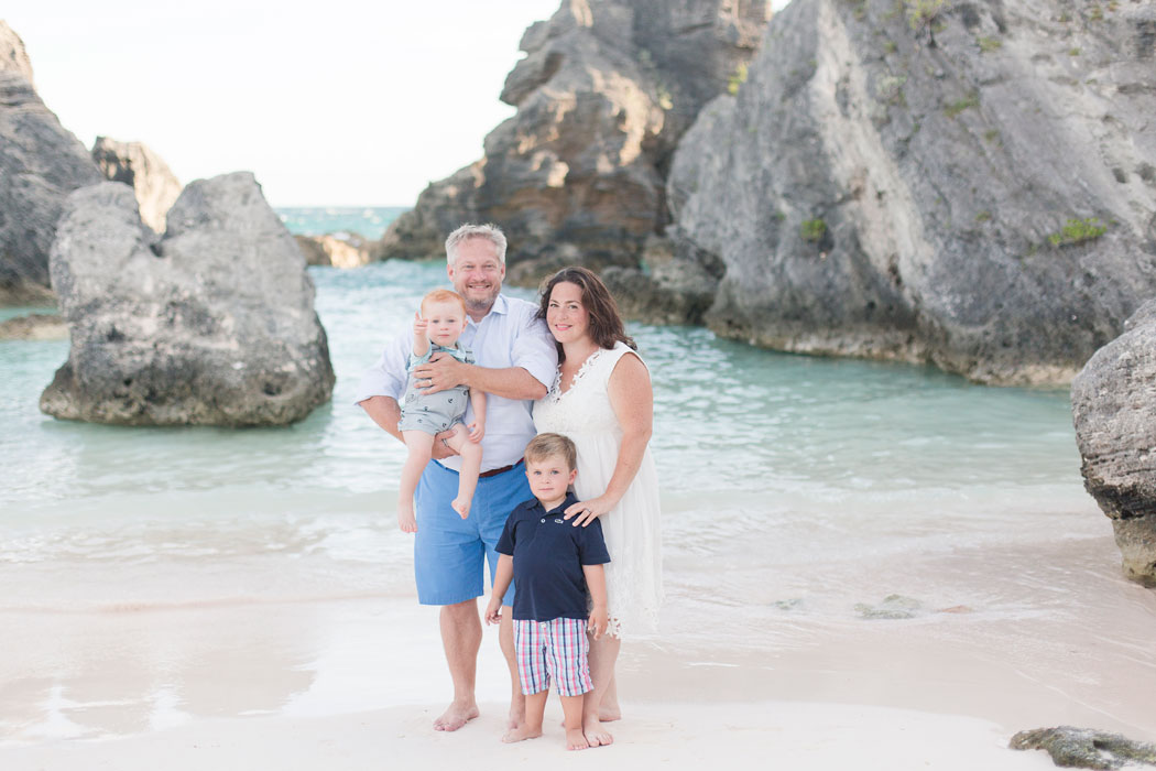 horseshoe-bay-bermuda-kelly-family-006